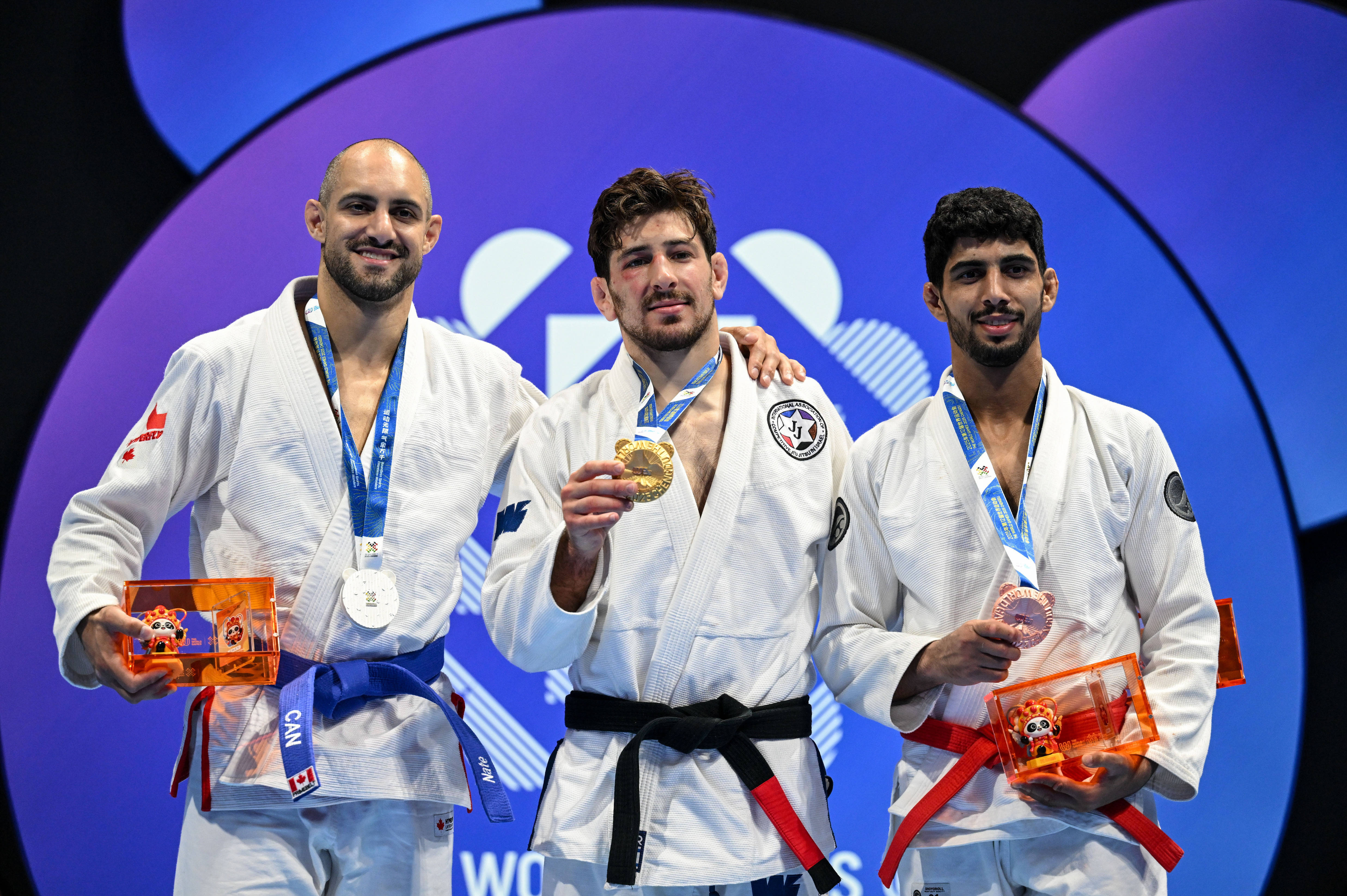 美国柔道选手实力擒敌,成功晋级 美国柔道选手实力擒敌,成功晋级